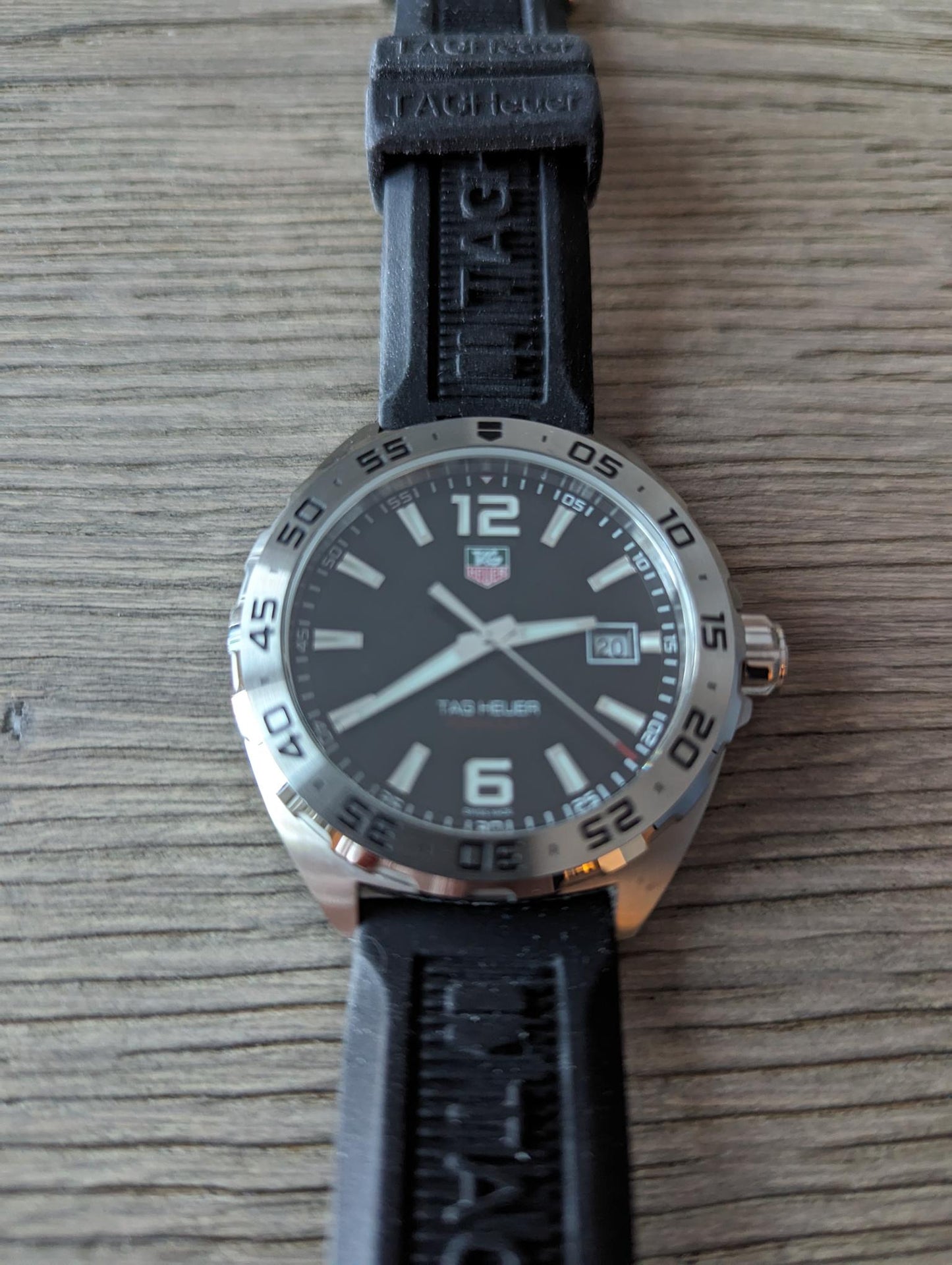 Tag Heuer Formula 1 Quartz Black Dial Black Rubber Strap Watch for Men - WAZ1112.FT8023