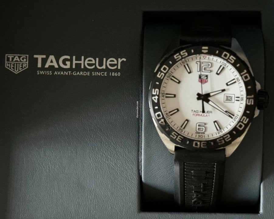 Tag Heuer Formula 1 Quartz White Dial Black Rubber Strap Watch for Men - WAZ1111.FT8023