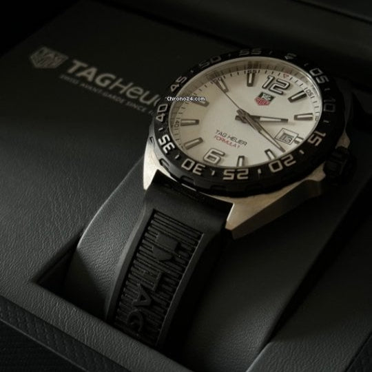 Tag Heuer Formula 1 Quartz White Dial Black Rubber Strap Watch for Men - WAZ1111.FT8023