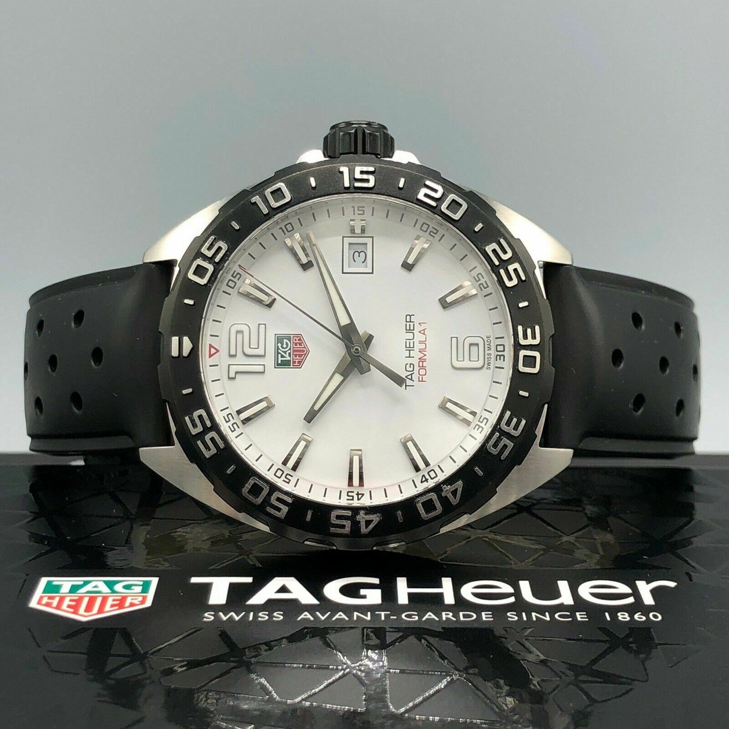 Tag Heuer Formula 1 Quartz White Dial Black Rubber Strap Watch for Men - WAZ1111.FT8023