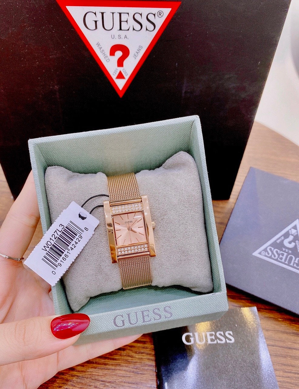 Guess Nouveau Diamonds Rose Gold Dial Rose Gold Mesh Bracelet Watch for Women - W0127L3